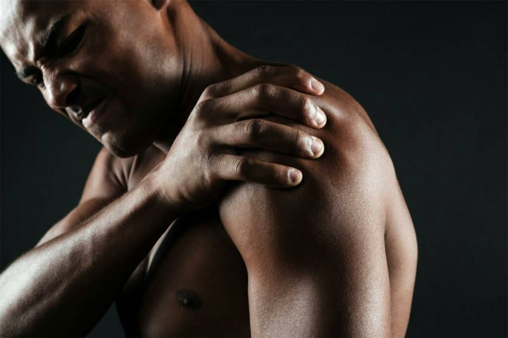 How is shoulder tendonitis diagnosed?